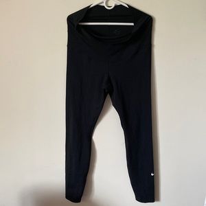 NikeOne Women’s High Waisted Maternity Leggings